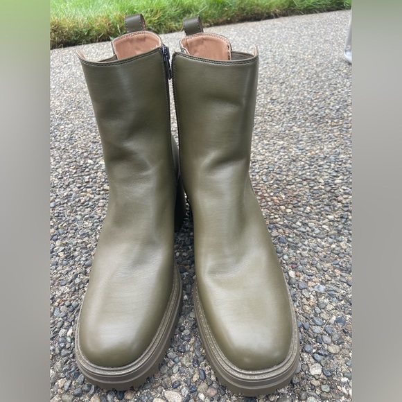 Brand new without box womens size 11 boots - Picture 1 of 4